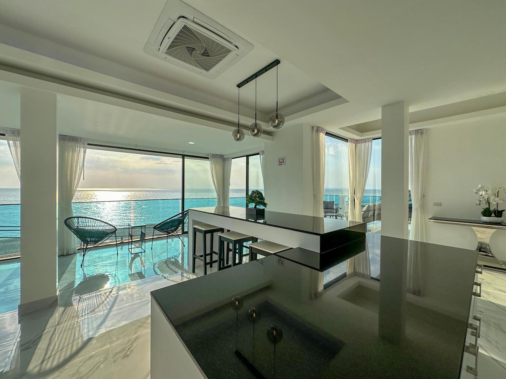 Stunning Beachfront View Luxurious Apartment 40 Jomtien Beach Exterior photo