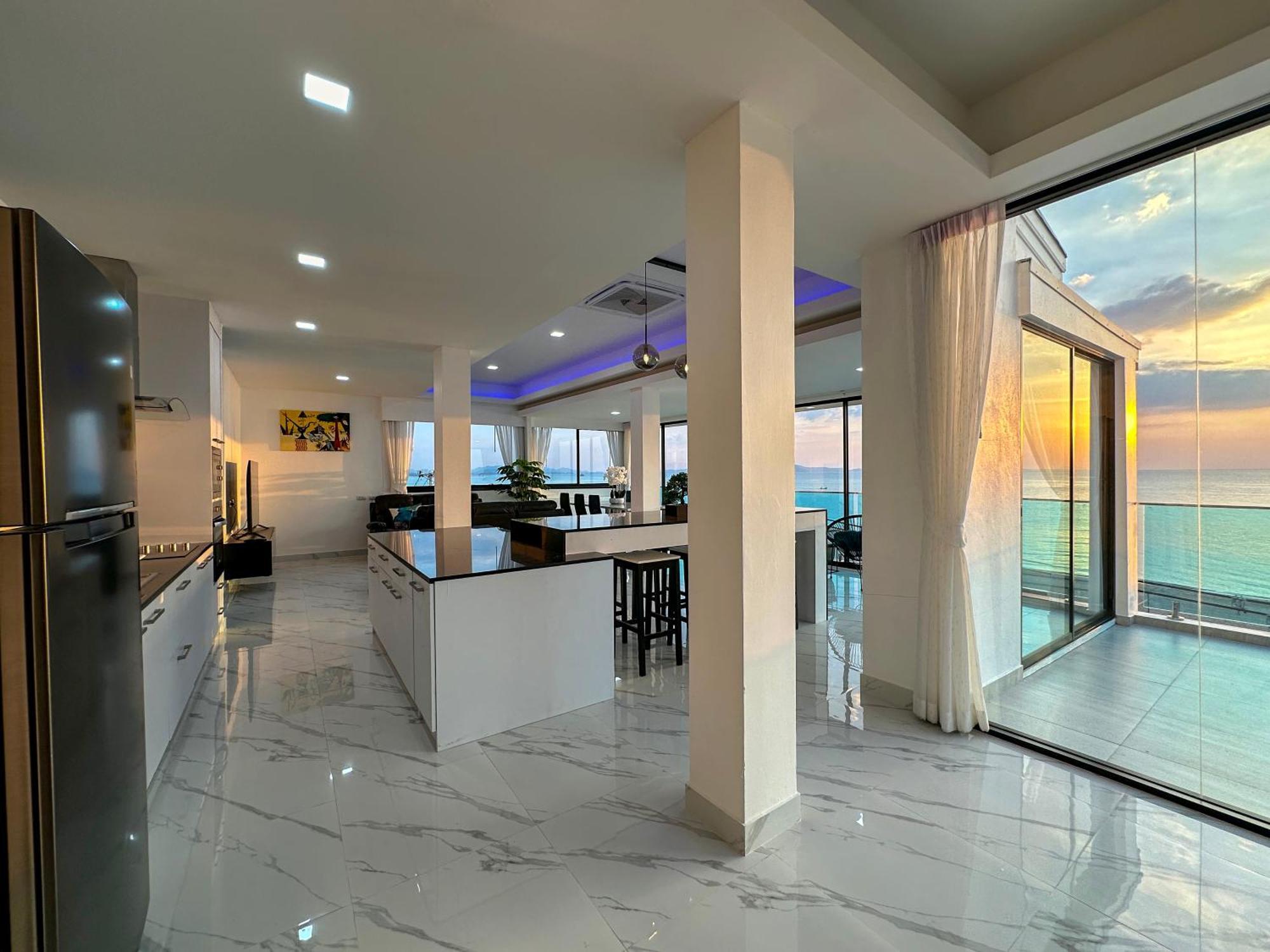 Stunning Beachfront View Luxurious Apartment 40 Jomtien Beach Exterior photo