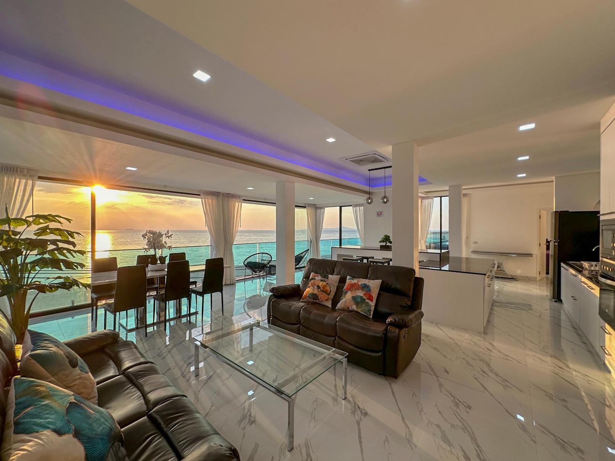 Stunning Beachfront View Luxurious Apartment 40 Jomtien Beach Exterior photo