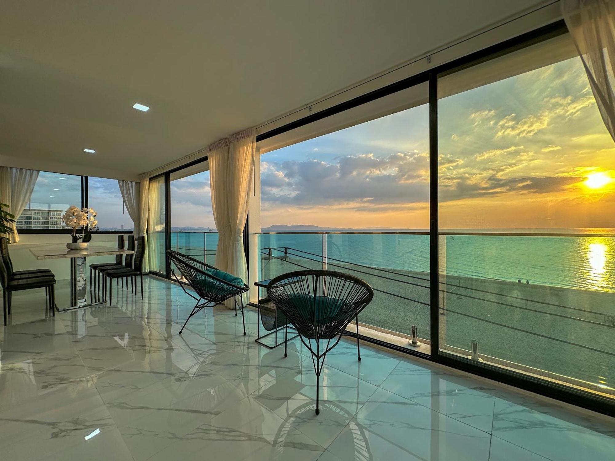 Stunning Beachfront View Luxurious Apartment 40 Jomtien Beach Exterior photo